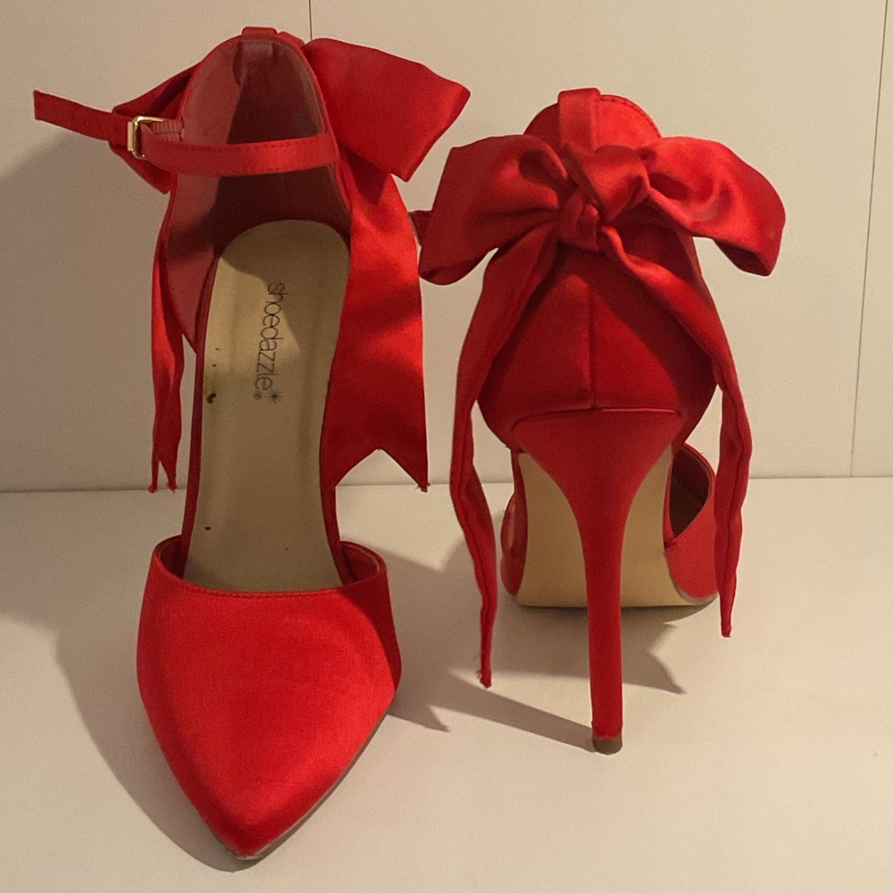 Shoedazzle Vivian Bow heels